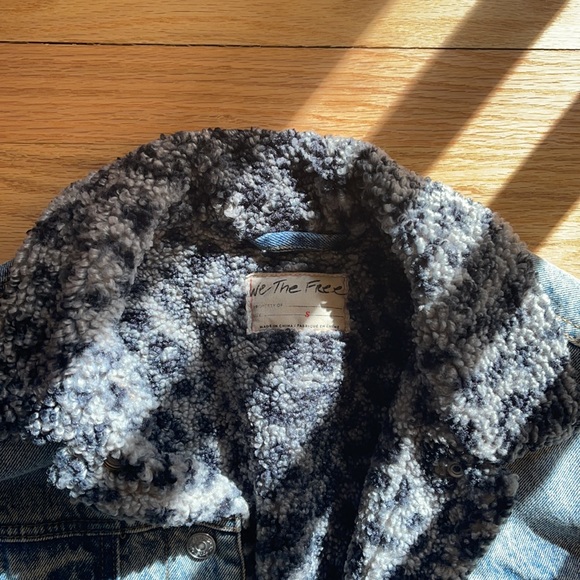 Free People Sherpa Trucker Jacket - Picture 4 of 7